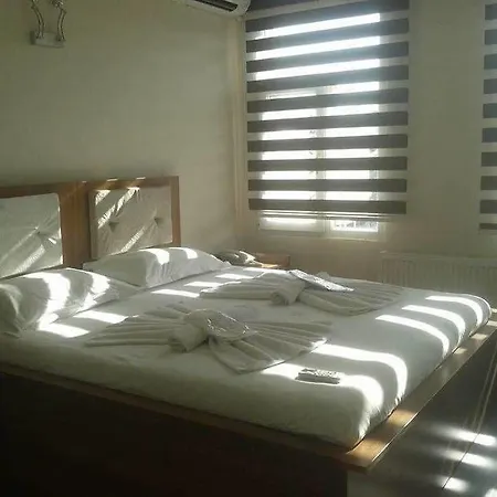 Ξενοδοχείο Butik 3*
