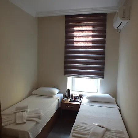 Hotel City Plus Butik 3*